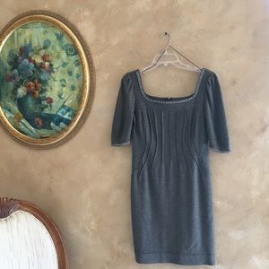 Maggy London gray short sleeve shift dress